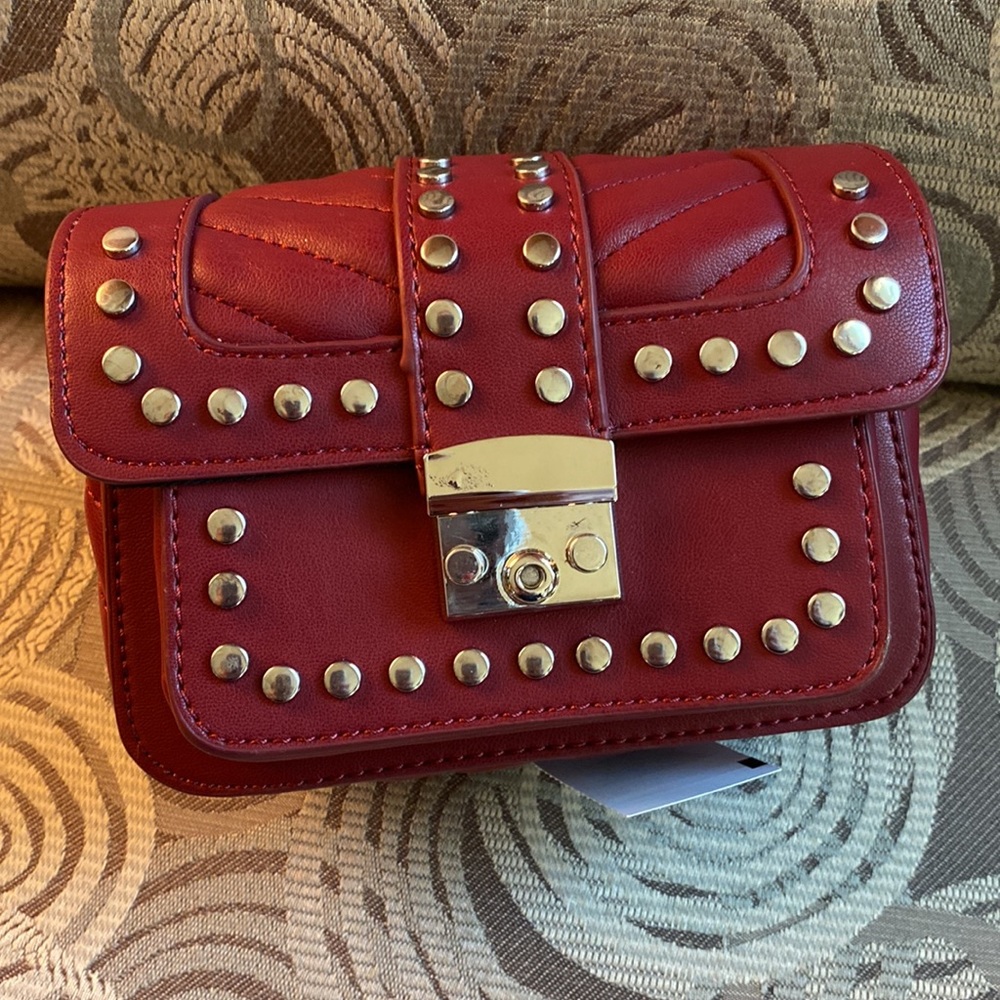 BNWT Lexi & Abbie BELT BAG W/metal stones